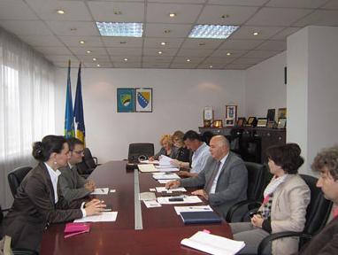 IFC predložio uvođenje kantonalne administrativne taksene marke