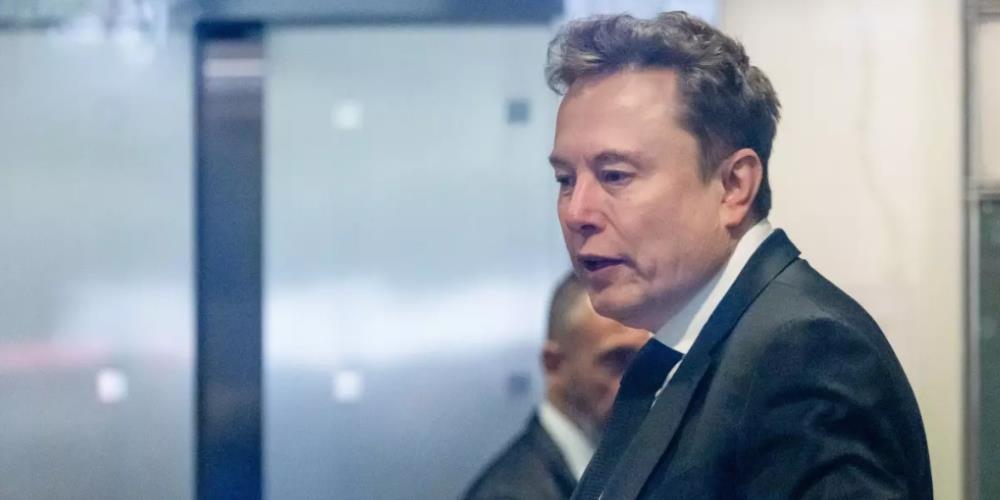 Elon