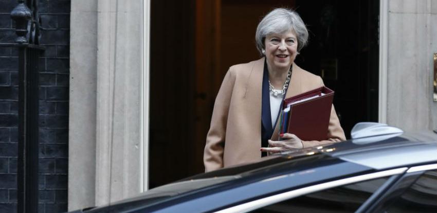 May: EU neće ponuditi Britaniji "bolji sporazum" o Brexitu