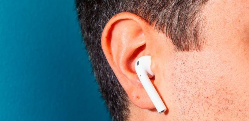 Šta kažu stručnjaci: Mogu li slušalice prenijeti koronavirus?