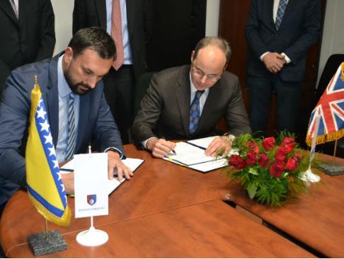 IFC i Britanska ambasada pomažu KS u unapređenju poslovnog ambijenta