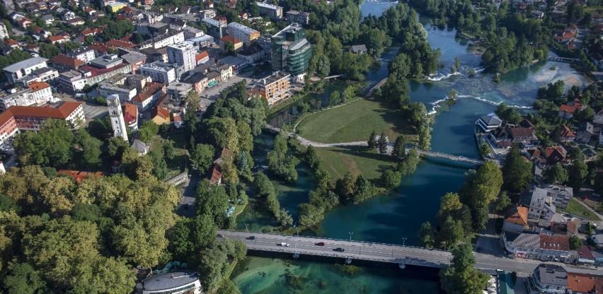 Trend odlazaka iz BiH se nastavlja, USK vodi po neslavnoj statistici