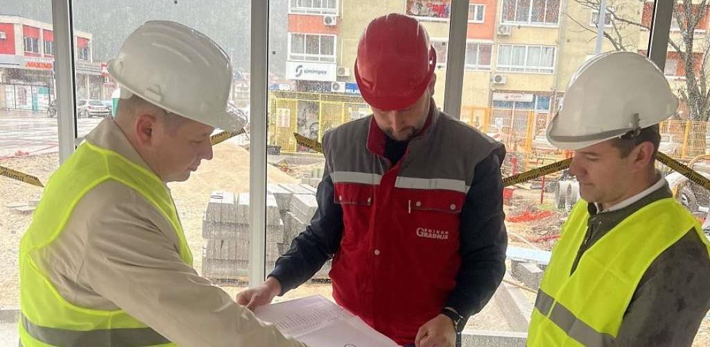 nestro rekonstrukcija