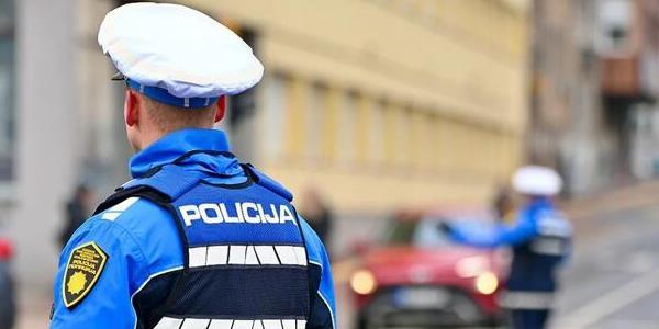 Policija