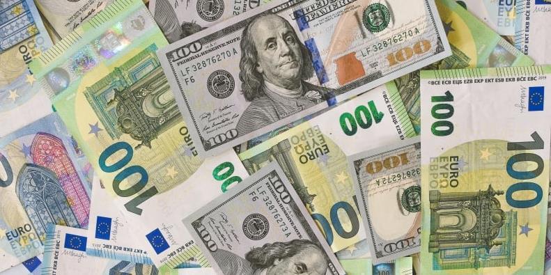 Dolar