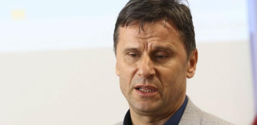 Novalić: Kasarna 'Jajce' data samo na korištenje Gradu Sarajevu