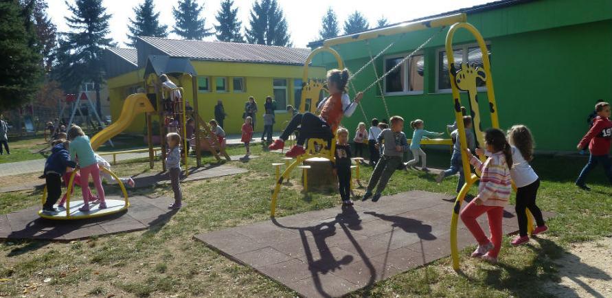 Svečano otvorena tri nova Rafa Žirafa igrališta za djecu