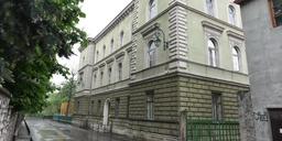 škola