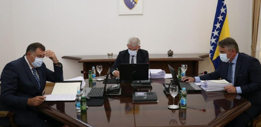 Predsjedništvo BiH: Omogućiti ulazak građanima SAD, Turske i Rusije