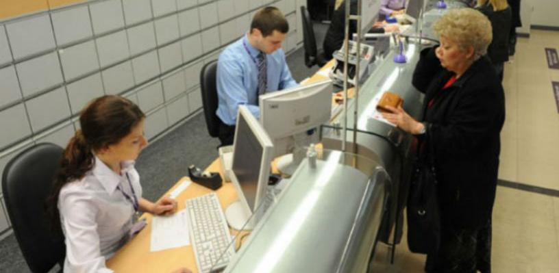 Satnica bankara kao mjesečna plata u proizvodnji