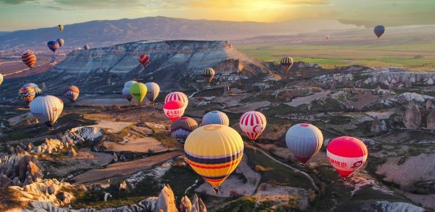 Kapadokija: Čudnovata zemlja od šarene stijene