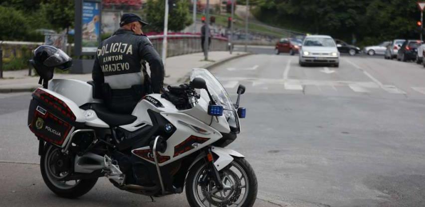 policija