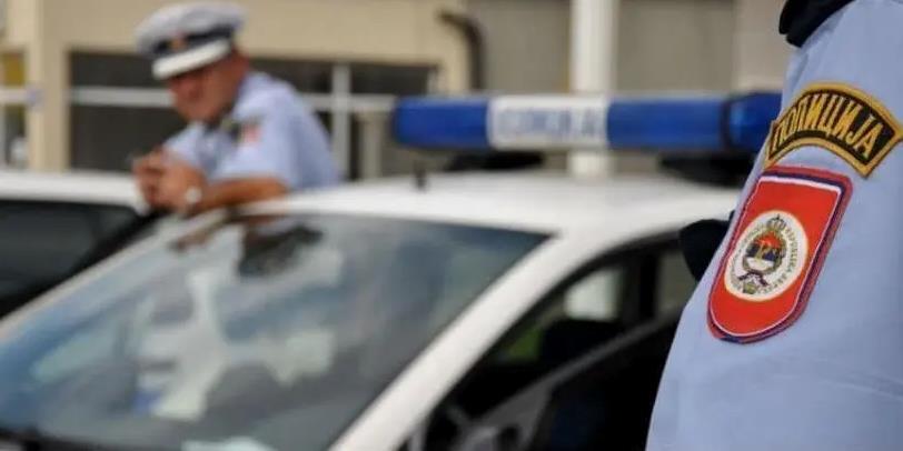 policija