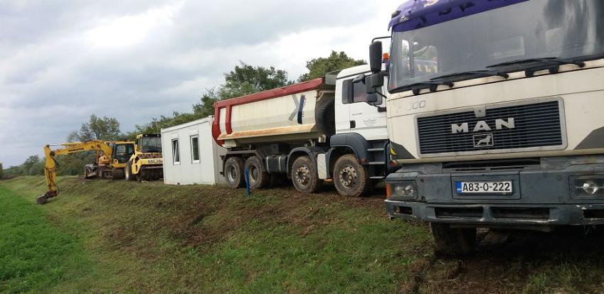 Počeli radovi na rekonstrukciji savskog nasipa