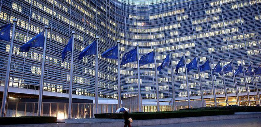 Merkel i Macron bez dogovora o novom šefu Evropske komisije