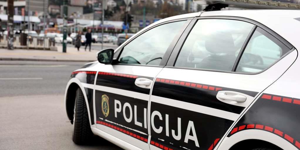 policija