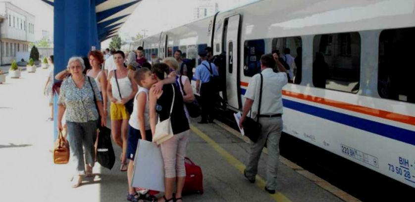 Nakon 26 godina vozom od Bihaća do Sarajeva