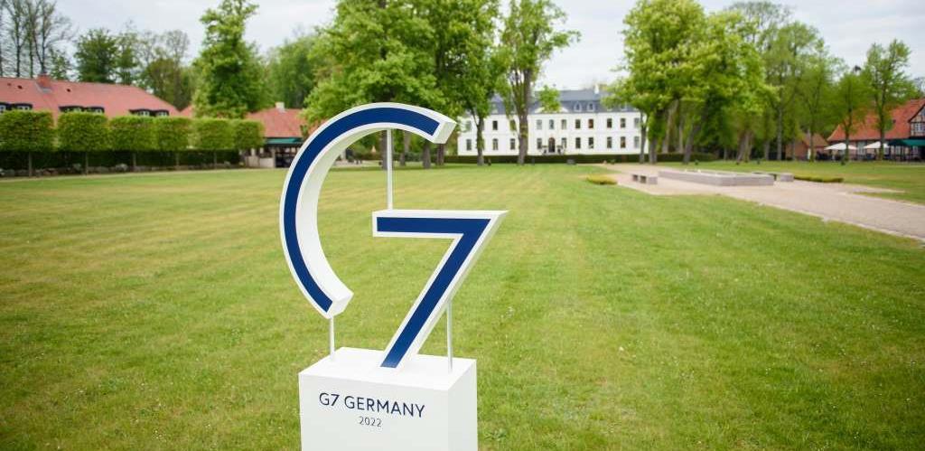 g7