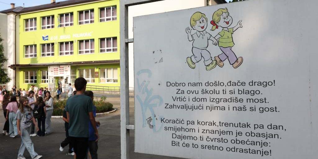 škola