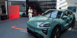 Porsche Cayenne Electric