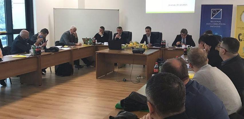 Iz zakona se brišu odredbe koje su dopuštale nezakonito prisluškivanje