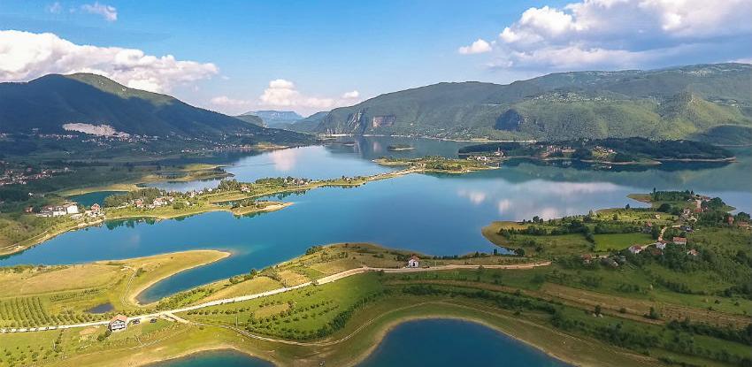 Poboljšanje usluga u turizmu kroz projekt "Razvoj turizma na tri jezera"