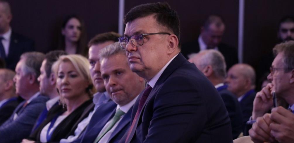 Tegeltija: Ekonomski rast zemlje zaustavit će odlazak mladih