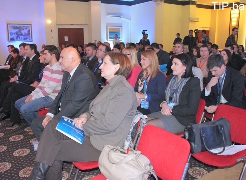 U Tuzli drugi forum zapošljavanja mladih