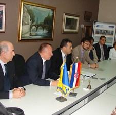 Inovacija iz KCUS-a: Stručnjaci razvili implantat za prelom kuka