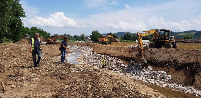 Hidro Splet je ovlašten i osposobljen za izvođenje radova riječne hidrotehnike