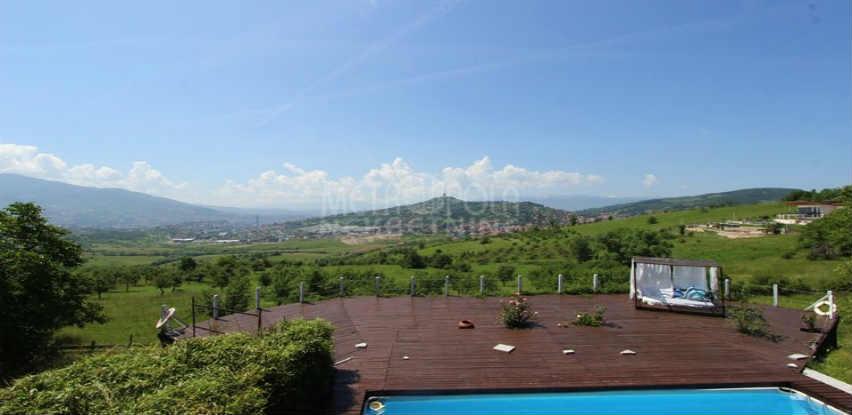 Metropola nekretnine: Porodično imanje i stambeni objekat City Residence