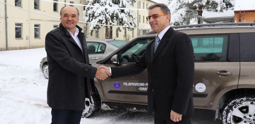 Hifa Oil donirala Poljoprivrednom fakultetu u Sarajevu novi automobil