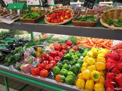 Europski parlament: Neprodana hrana u supermarketima mora se pokloniti