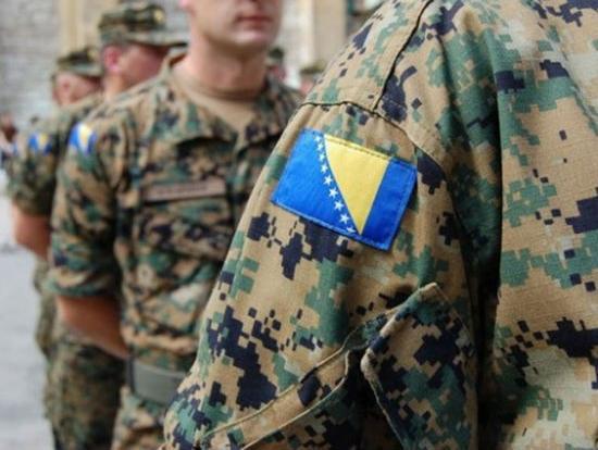 Korupcija: Oficir uzimao novac i zapošljavao u Oružanim snagama BiH