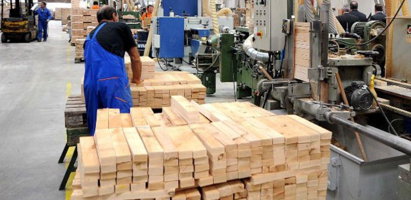 S ciljem razvoja bh. drvne industrije zabraniti izvoz drveta na dvije godine