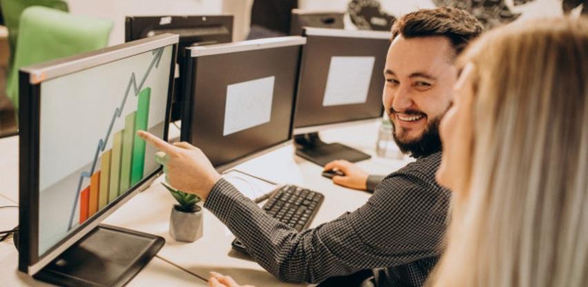 Istražite svoje mogućnosti: Zašto raditi u IT industriji?