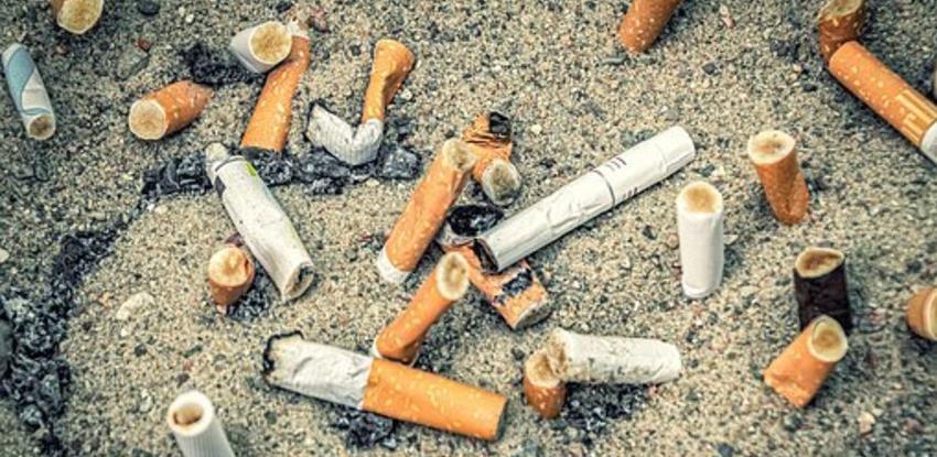Francuzi kreću u borbu protiv odbačenih opušaka, proizvođači cigareta plaćat će čišćenje