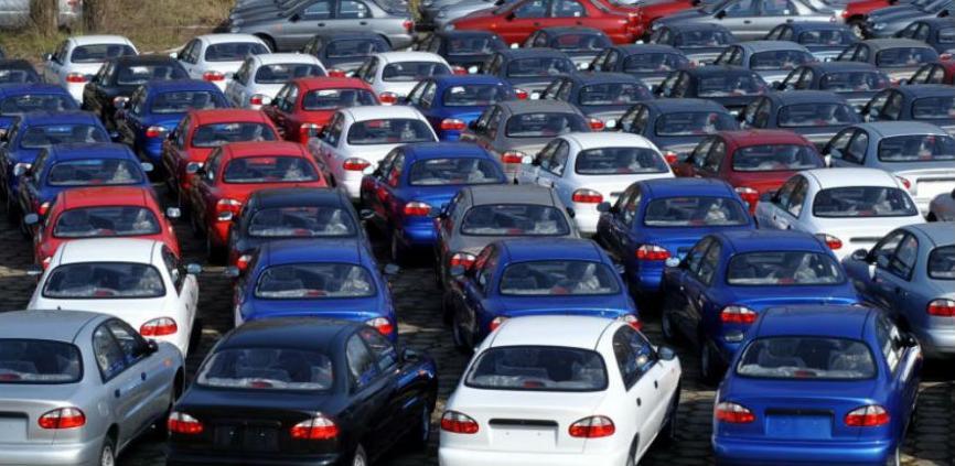 Prošle godine registrovano više od 900.000 vozila