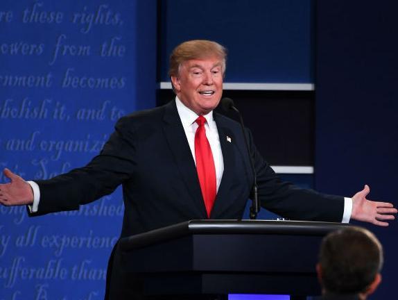 Trump blizu pobjede, nevjerica kod pristalica Clinton