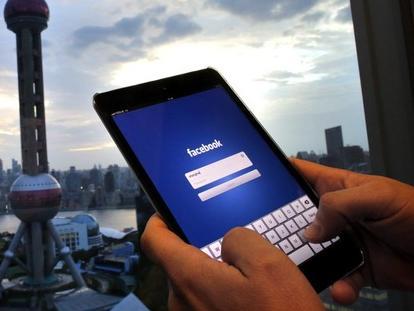 Facebook uklanja omražene oglase