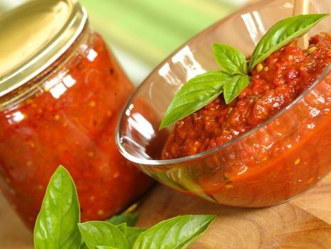 Ajvar i rakija iz BiH idu preko okeana
