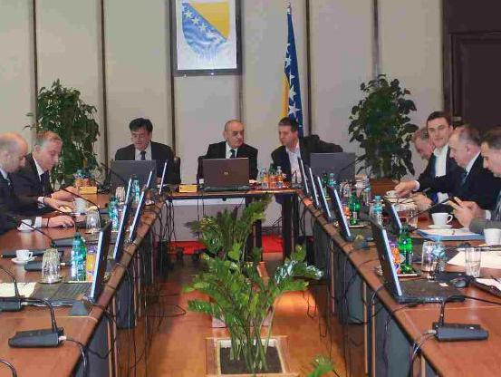 Krajnji rok za izdavanje licenci vozačima 15. aprila 2015.