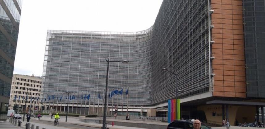 Evropska komisija poručila uposlenim da rade od kuće zbog koronavirusa
