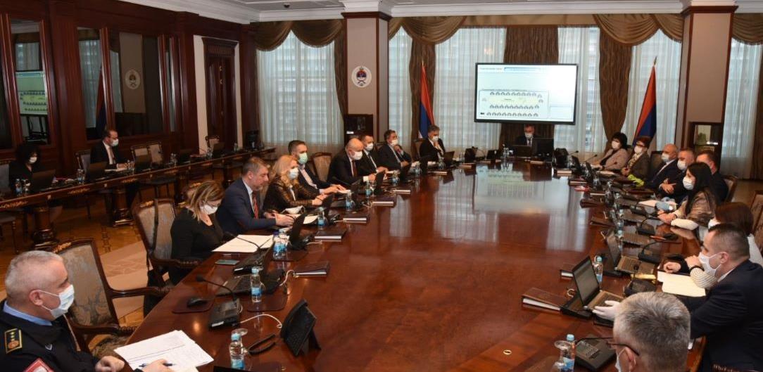 RS: Od danas do 1. novembra nema nastave u školama, ugostitelji rade skraćeno