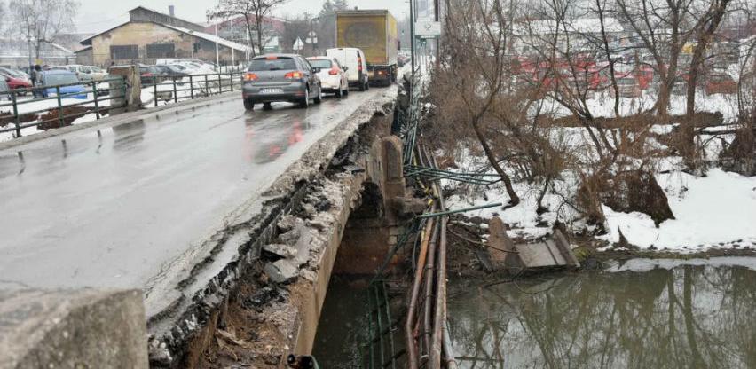 Počinje rekonstrukcija oštećenog mosta u Halilovićima