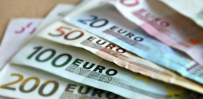 Euro ponovo ojačao, Katalonija sprečava veći rast