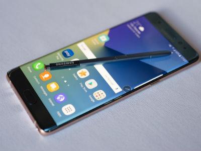 SAD povlače milion Samsungovih smartfona zbog baterije