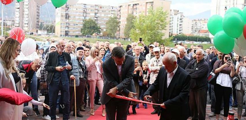 Zeka-comerc u Zenici otvorio savremeni Bau centar, posao za 40 radnika