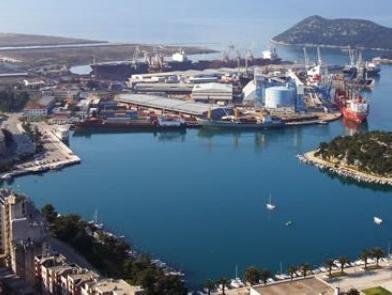 Hrvatska će prodati 19,98 posto dionica Luke Ploče