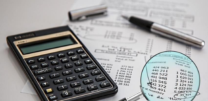 Negativno mišljenje revizora u svijetu znači smjenu rukovodstva, a kod nas "pojeo vuk magarca"